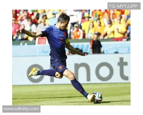 足球巨星热血射门搭配激情音乐点燃赛场无限魅力瞬间